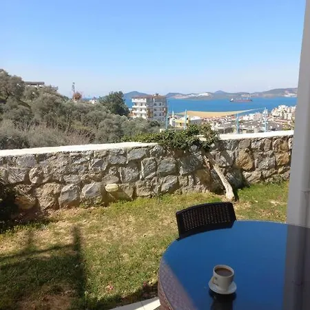 Deniz Manzarali Havuzlu Site Ici Ev * Milas