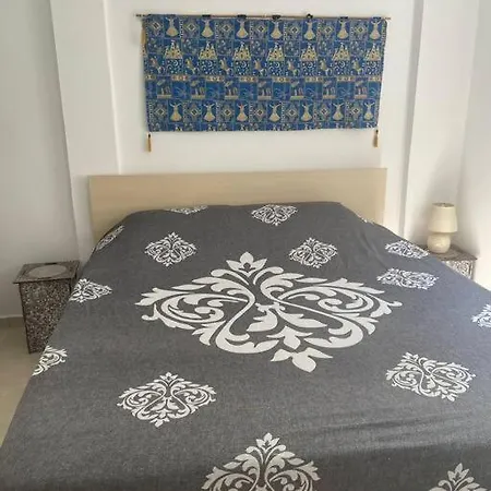 Deniz Manzarali Havuzlu Site Ici Ev *